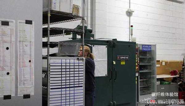 TREK碳纖維自行車怎么做的 TREK碳纖維自行車怎么做的