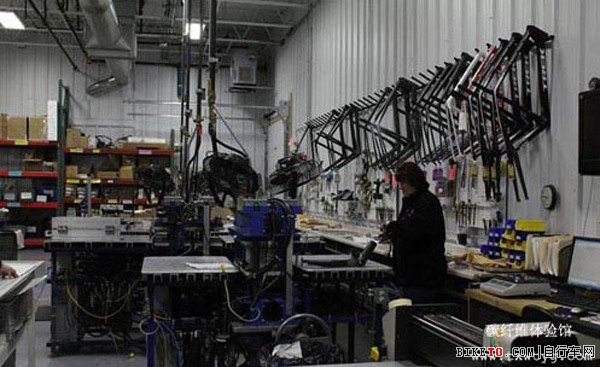 TREK碳纖維自行車怎么做的 TREK碳纖維自行車怎么做的