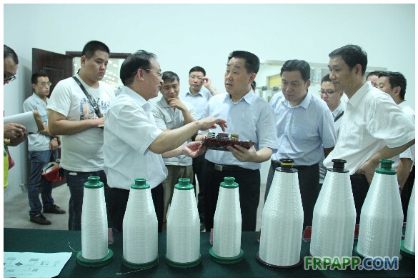 河南省委常委、政法委書記劉滿倉蒞臨林州光遠新材料視察工作-復合材料應用網FRPAPP.COM