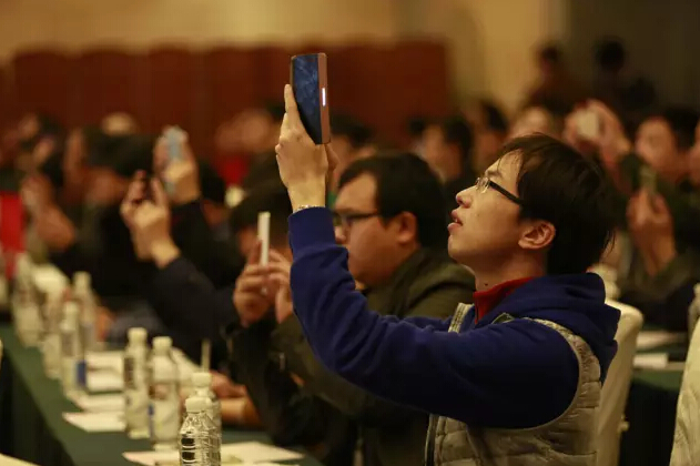 復(fù)合材料參會(huì)現(xiàn)場(chǎng)